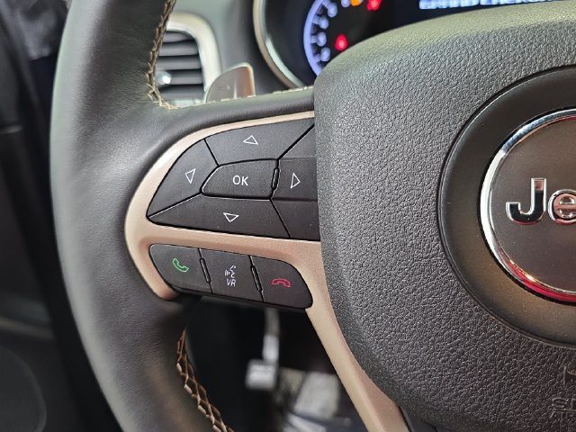 Used 2017 Jeep Grand Cherokee Limited AWD/4WD image 16