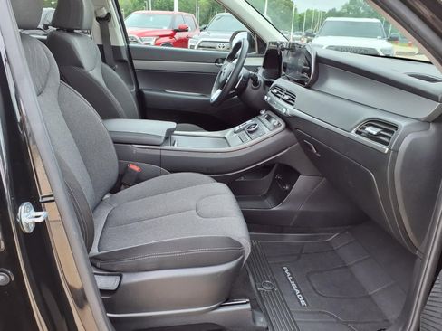 Used 2022 Hyundai Palisade SEL w/ Winter Package FWD image 19