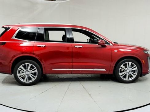 Certified 2024 Cadillac XT6 Premium Luxury image 6