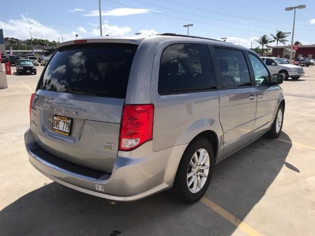 Used 2016 Dodge Grand Caravan SXT FWD image 4