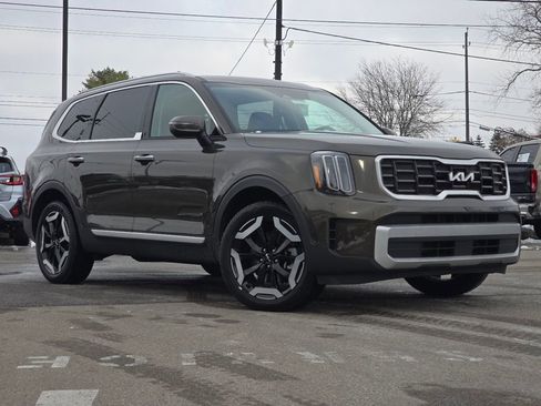 Used 2024 Kia Telluride S w/ S Sunroof Package image 1