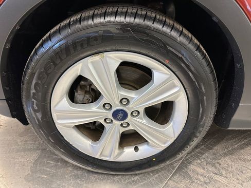 Used 2014 Ford Escape SE image 31