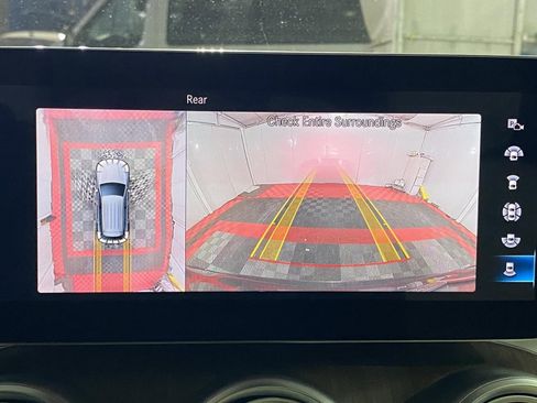 Used 2022 Mercedes-Benz GLC 300 4MATIC image 28