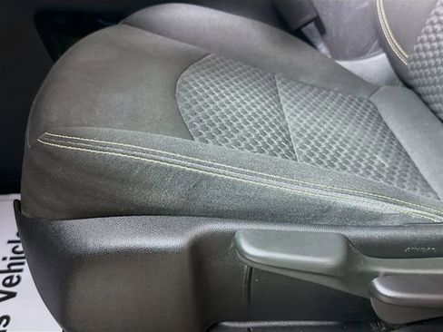 Used 2018 GMC Terrain SLE FWD image 21