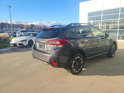 Used 2023 Subaru Crosstrek 2.0i image 7