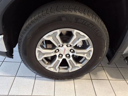 Used 2023 GMC Sierra 1500 SLE w/ Preferred Package RWD image 5