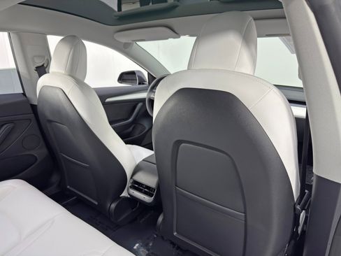 Used 2022 Tesla Model 3 image 35