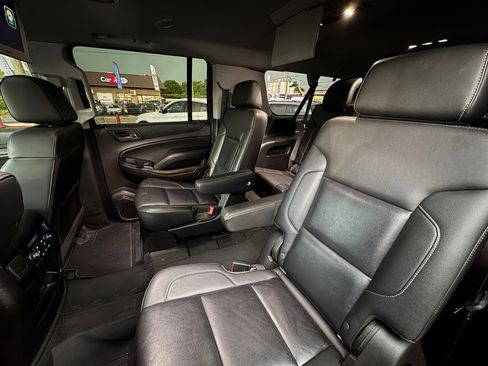 Used 2019 Chevrolet Suburban LT AWD/4WD image 28