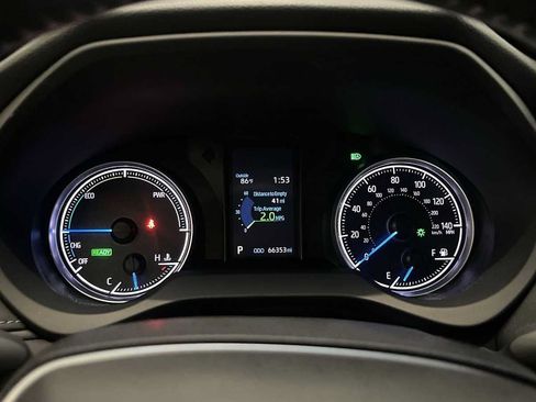 Used 2021 Toyota Venza LE AWD/4WD image 43