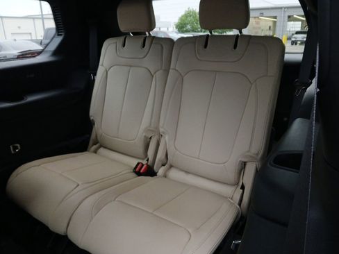 New 2026 Jeep Grand Cherokee L Limited RWD image 5