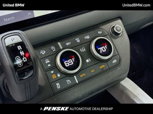 Used 2025 Land Rover Defender 110 V8 AWD/4WD image 18