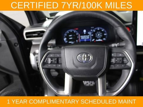 Used 2025 Toyota Tacoma TRD Sport w/ TRD Sport Upgrade Package AWD/4WD image 22