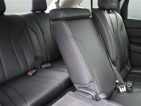 Used 2023 Acura MDX SH-AWD w/ Technology Package image 23