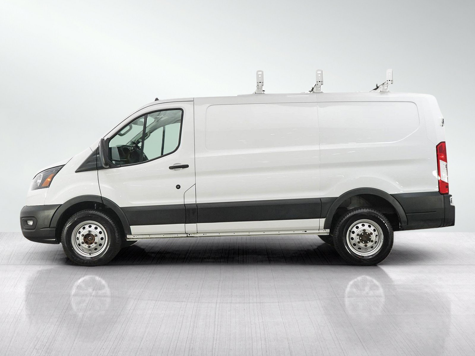Used 2023 Ford Transit 250 Low Roof AWD w/ Exterior Upgrade Package image 2