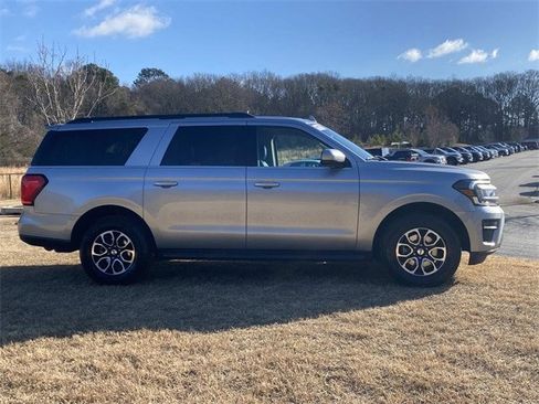Certified 2024 Ford Expedition Max XLT image 37