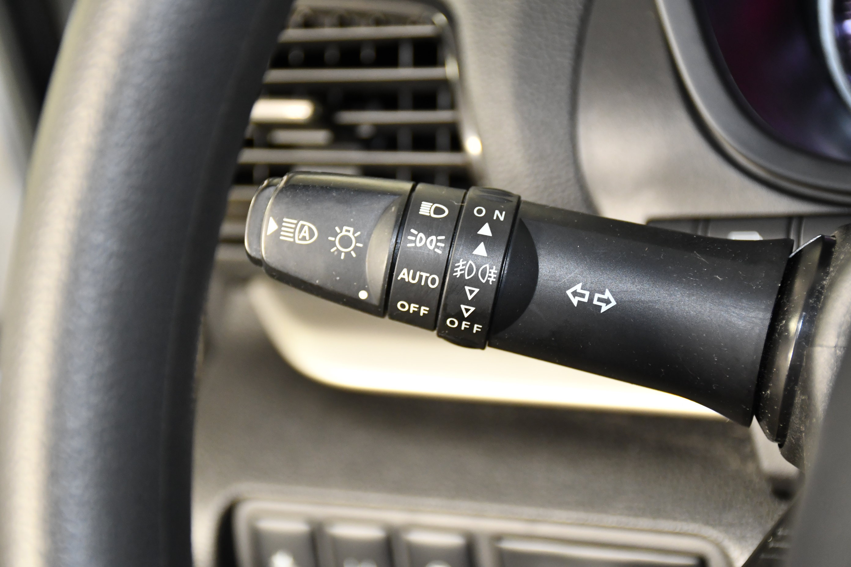 Used 2024 Mitsubishi Eclipse Cross LE AWD/4WD image 22