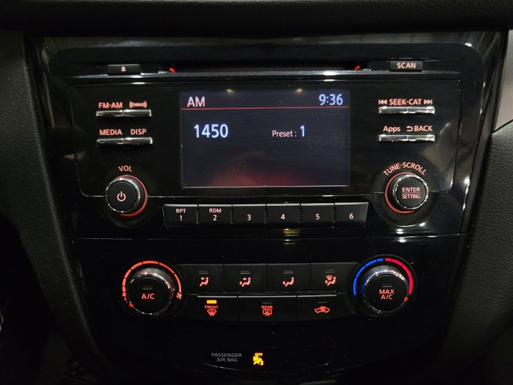 Used 2016 Nissan Rogue S AWD/4WD image 25