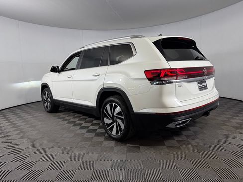 Used 2025 Volkswagen Atlas SEL AWD/4WD image 10