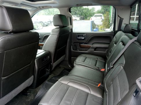 Used 2018 GMC Sierra 1500 Denali image 10