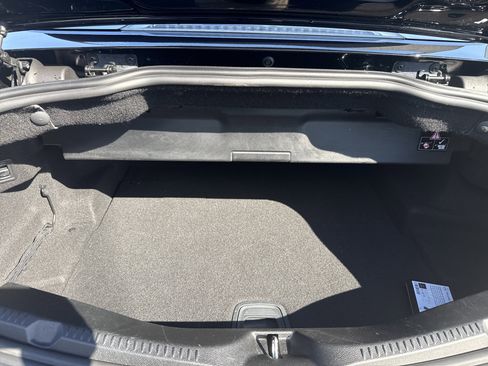 Used 2019 Mercedes-Benz E 450 4MATIC Cabriolet image 4