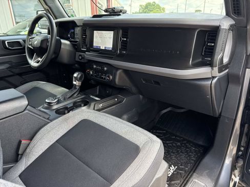 Used 2023 Ford Bronco 2-Door AWD/4WD image 12