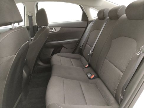 Used 2021 Kia Forte LXS FWD image 18