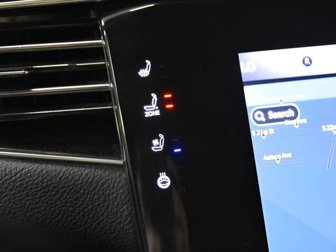 Used 2024 Jeep Wagoneer L Series II image 29