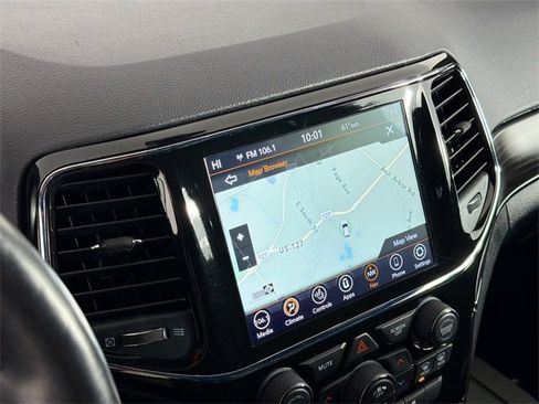 Used 2022 Jeep Grand Cherokee Limited image 13