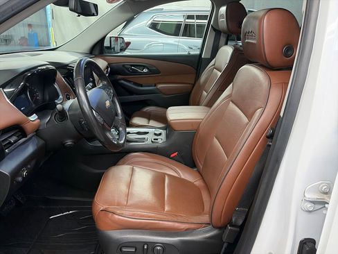 Used 2019 Chevrolet Traverse High Country w/ LPO, Floor Liner Package AWD/4WD image 14