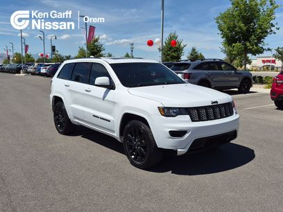 Used 2020 Jeep Grand Cherokee Altitude