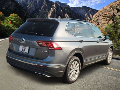 Used 2018 Volkswagen Tiguan SE w/ Panoramic Sunroof Package AWD/4WD image 5