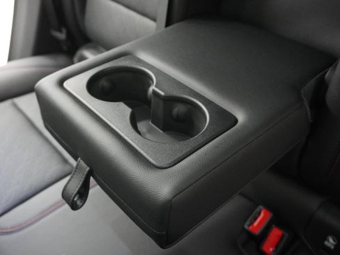 New 2026 Chevrolet Equinox RS w/ Convenience Package III FWD image 42