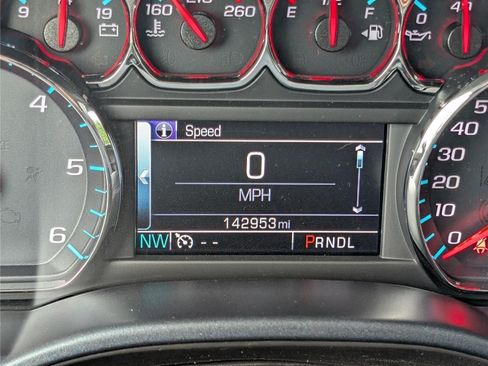 Used 2017 Chevrolet Silverado 1500 LT w/ All Star Edition AWD/4WD image 26
