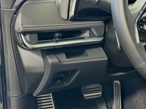 Certified 2024 Chevrolet Corvette Stingray Convertible w/ Battery Protection Package image 5