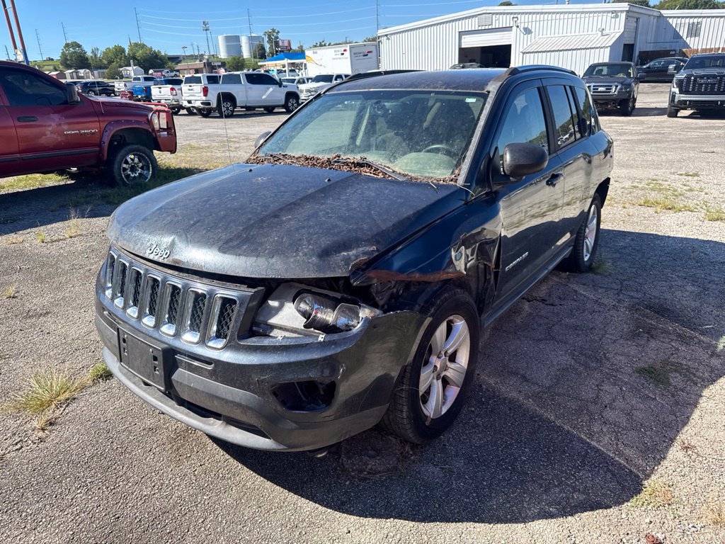 Used 2014 Jeep Compass Sport w/ Power Value Group FWD image 3