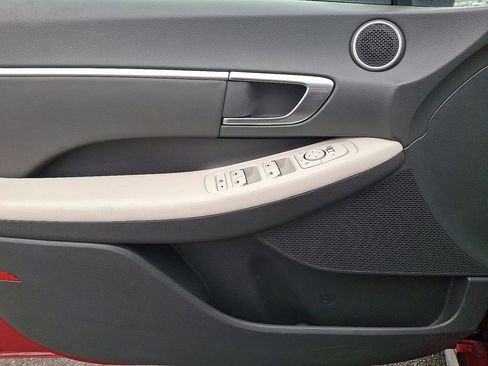 Used 2023 Hyundai Sonata SEL FWD image 13