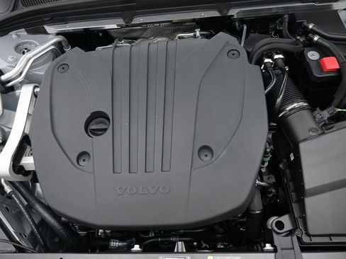 New 2026 Volvo V60 B5 Cross Country Plus w/ Protection Package Premier image 36