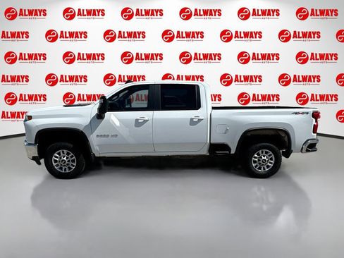 Used 2020 Chevrolet Silverado 2500 LT w/ Advanced Trailering Package AWD/4WD image 10