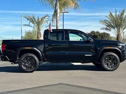 Used 2025 GMC Canyon Elevation w/ Convenience Package image 3