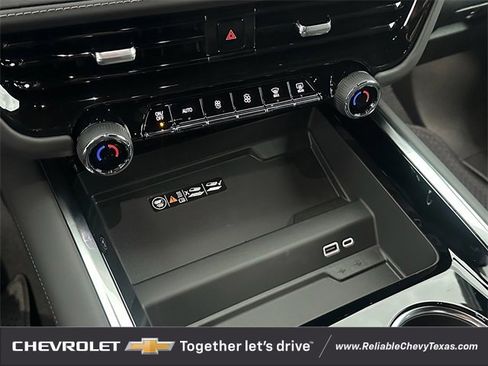 New 2026 Chevrolet Suburban LT w/ Comfort Package image 19