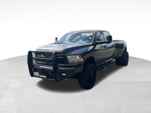 Used 2018 RAM 3500 Tradesman w/ Chrome Appearance Group AWD/4WD image 1