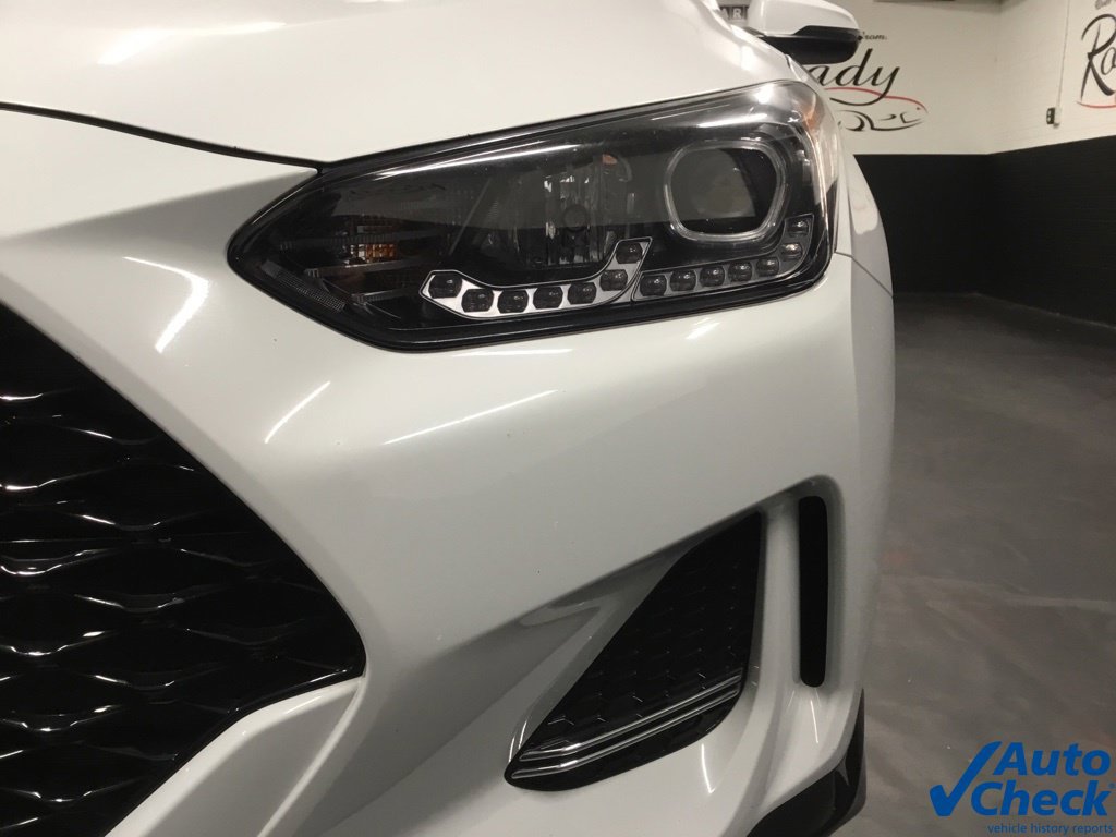 Used 2021 Hyundai Veloster Turbo FWD image 15