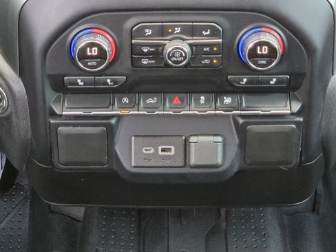 Used 2021 Chevrolet Silverado 1500 RST w/ Bed Protection Package image 14