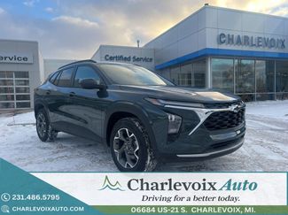 New 2025 Chevrolet Trax LT w/ Driver Confidence Package image 1