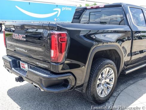 Used 2024 GMC Sierra 1500 Denali w/ Technology Package AWD/4WD image 8