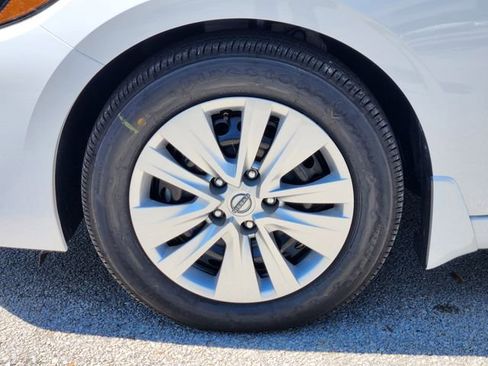 New 2025 Nissan Sentra S image 7