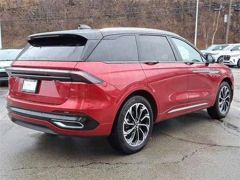 Certified 2024 Lincoln Nautilus Reserve w/ Equipment Group 202A image 6