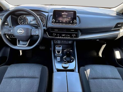 Certified 2025 Nissan Rogue SV AWD/4WD image 14