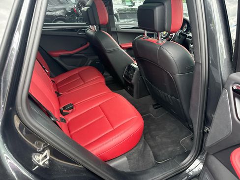 Used 2021 Porsche Macan S AWD/4WD image 11