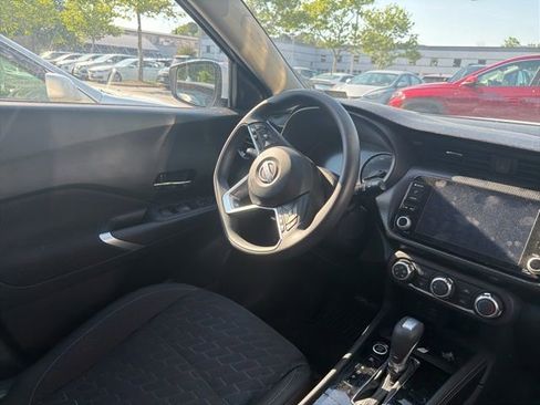 Used 2024 Nissan Kicks SV FWD image 14